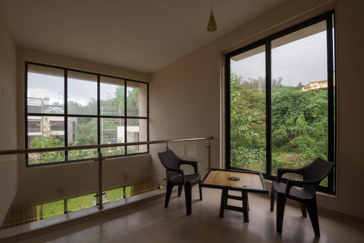 Stayvista'S Greenwoods Villa 10 - City-Center Villa With Private Pool, Terrace, Lift & Carrom Board Lonavala Esterno foto